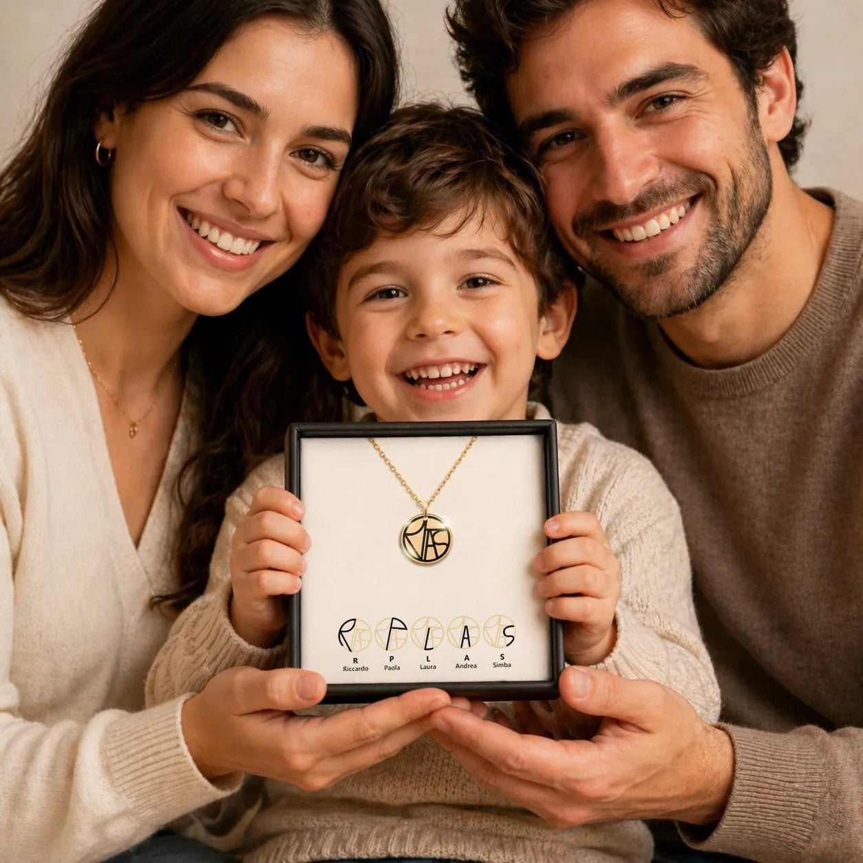 Collana con Monogramma Personalizzato – Iniziali di Famiglia